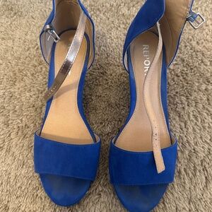 Report Royal blue small wedge sandal